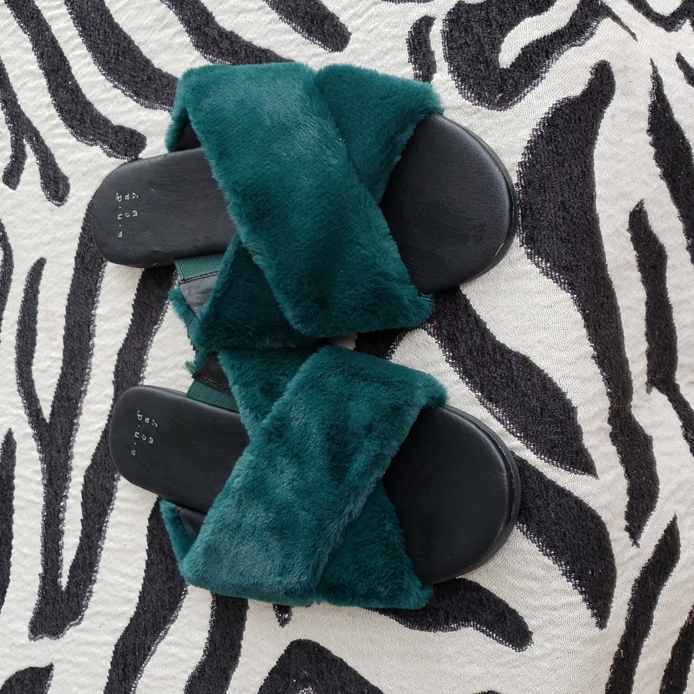 Women's sandals